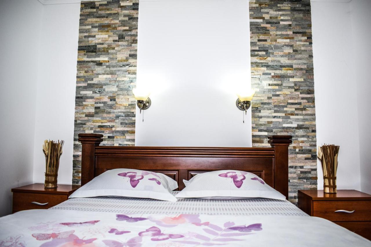 Ema Guest House Πλαβ Εξωτερικό φωτογραφία